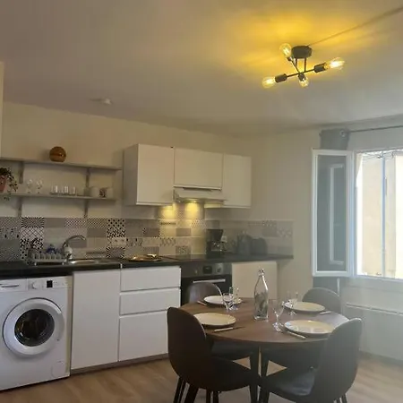 Appartement. 2 A 4 Pers. Lit Queen-Size. Au Calme. Valréas Exterior foto