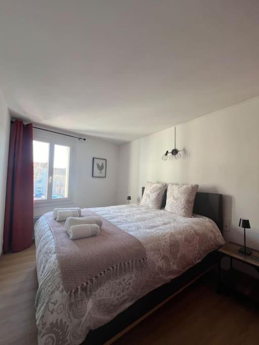 Appartement. 2 A 4 Pers. Lit Queen-size. Au Calme. Apartment *